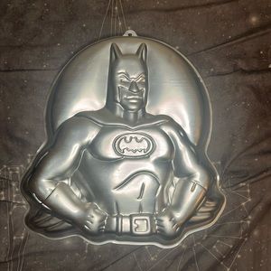 Vintage 1989Batman DC comics cake pan